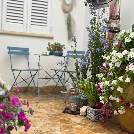 B&B Vie Del Mediterraneo Порто-Чезарео Экстерьер фото