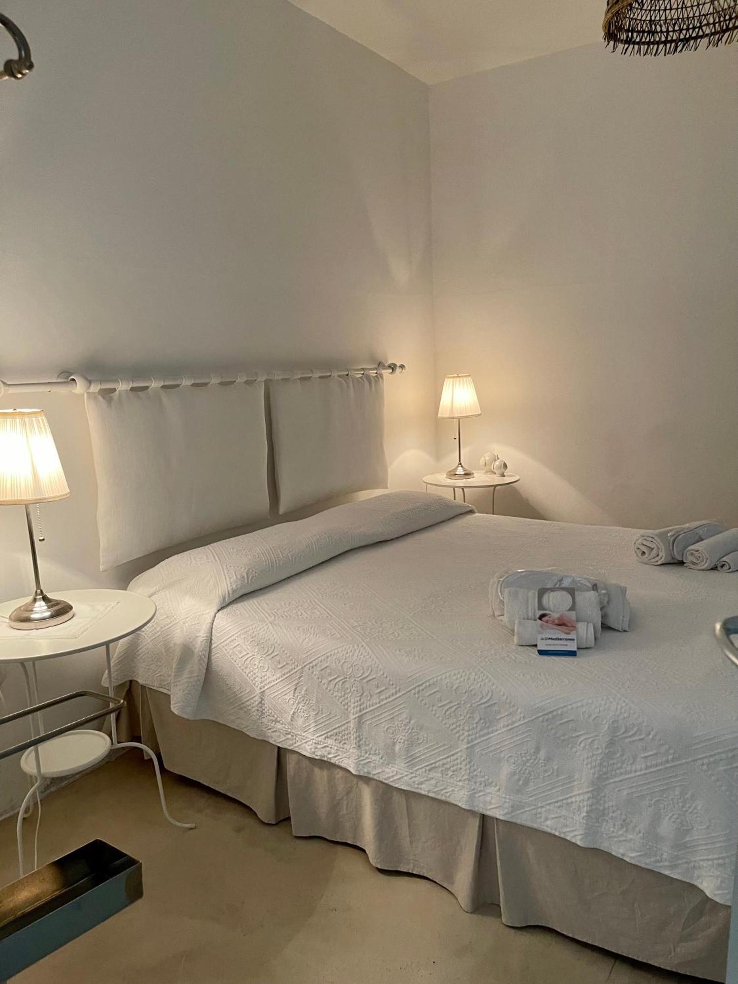 B&B Vie Del Mediterraneo Порто-Чезарео Экстерьер фото