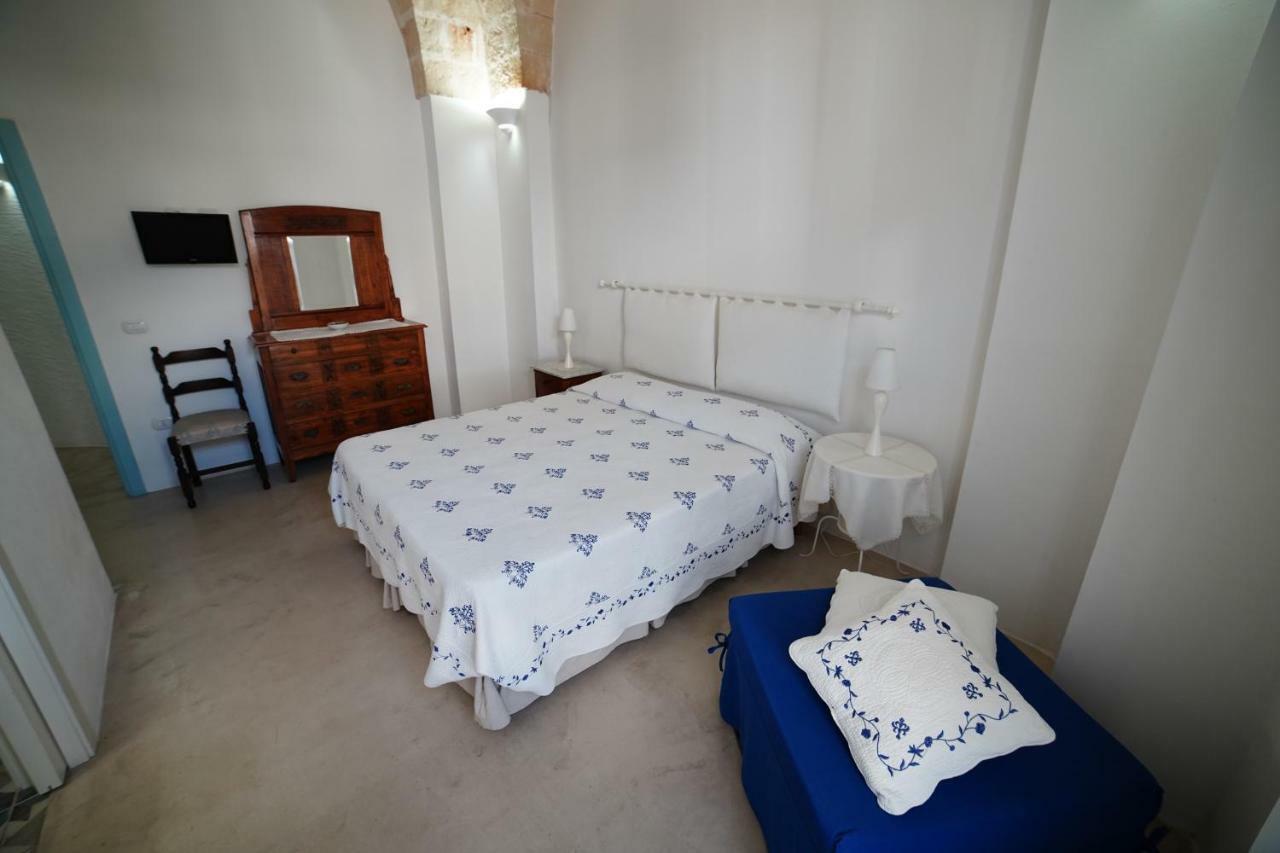 B&B Vie Del Mediterraneo Порто-Чезарео Экстерьер фото